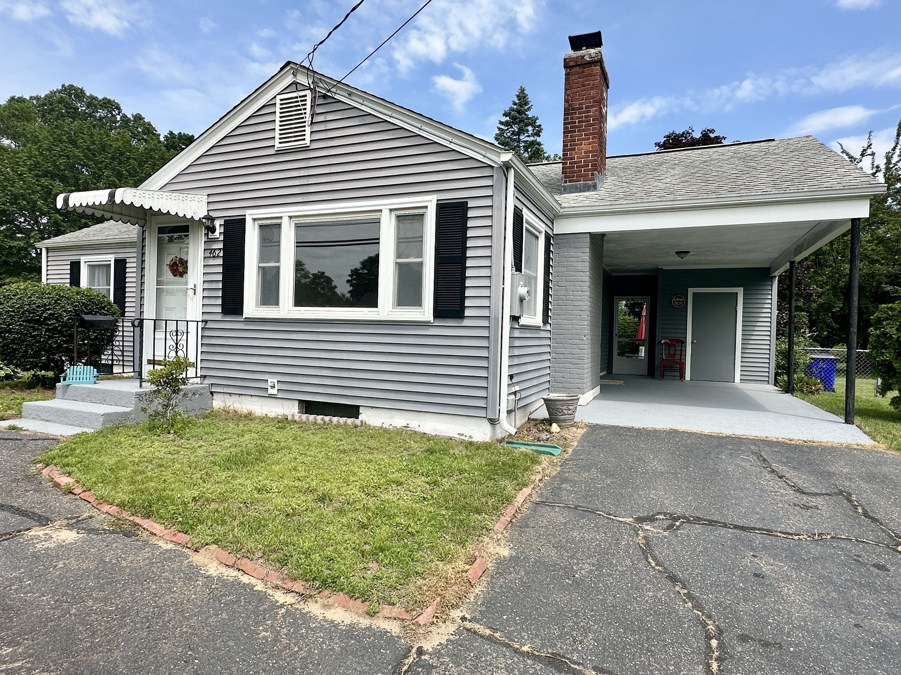 462 Halfway House Road Windsor Locks, CT 06096 - Photo 1 of 1 front view of a house with a yard