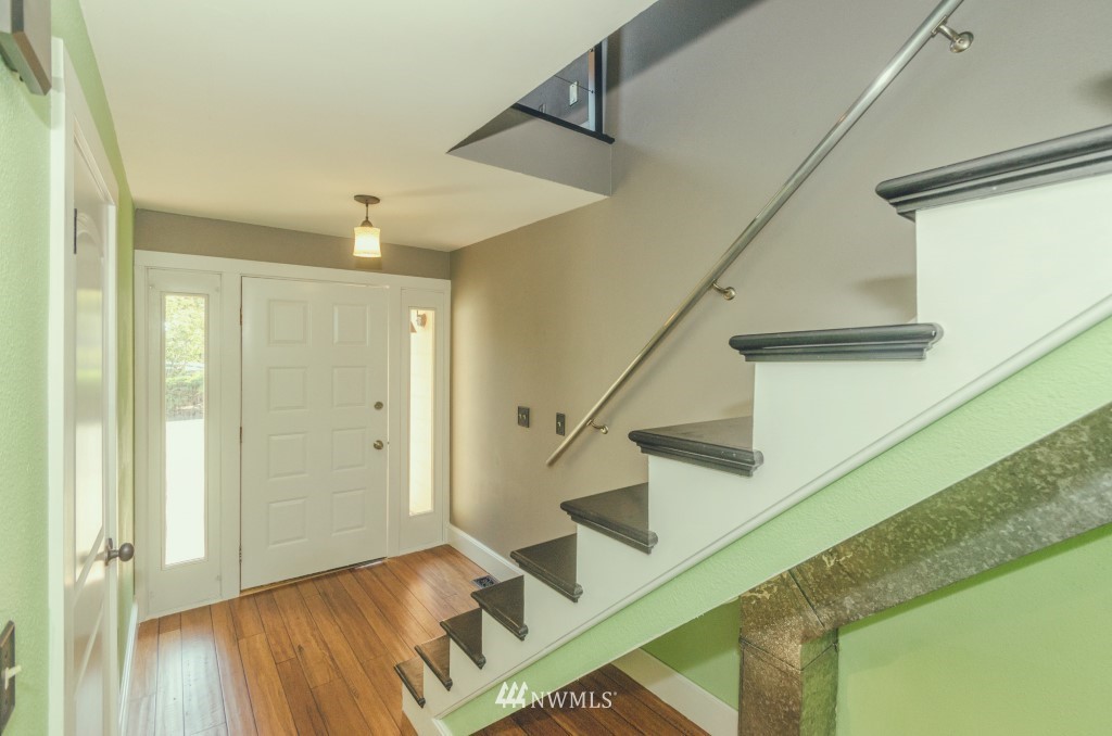 365 Southeast Valley View Way Chehalis, WA 98532 - Photo 4 of 22 Gallery Image 4