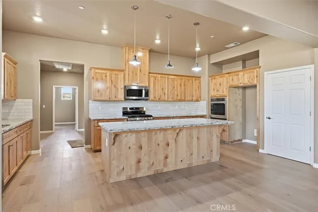 $875,000 | 2590 Highway 140, Catheys Valley, CA 95306