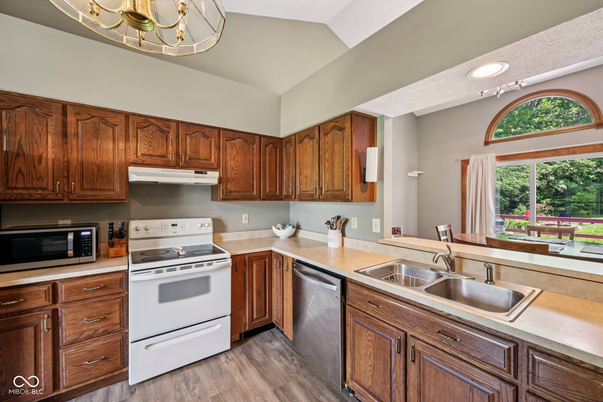 7831 Bayridge Drive Indianapolis, IN 46236 - Photo 11 of 34