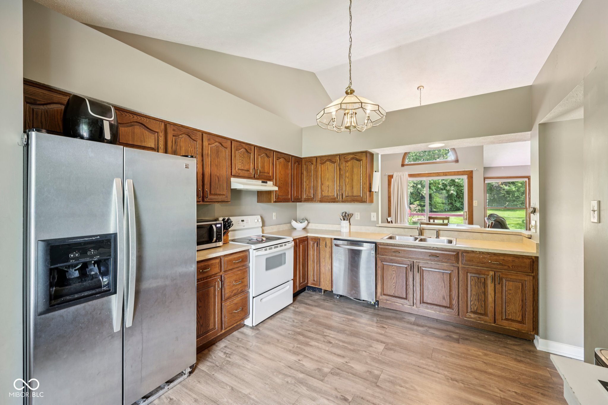 7831 Bayridge Drive Indianapolis, IN 46236 - Photo 12 of 34