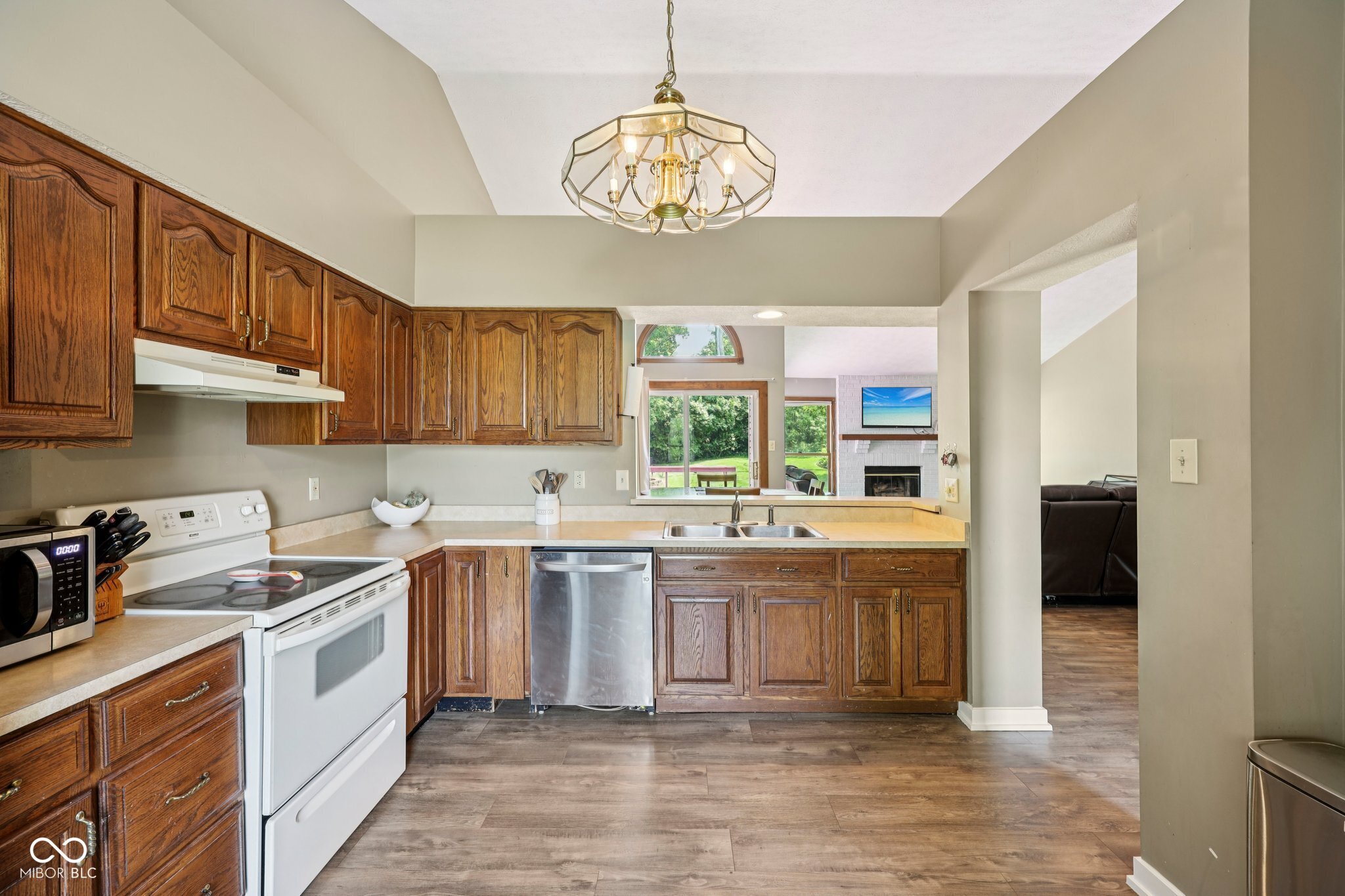 7831 Bayridge Drive Indianapolis, IN 46236 - Photo 13 of 34