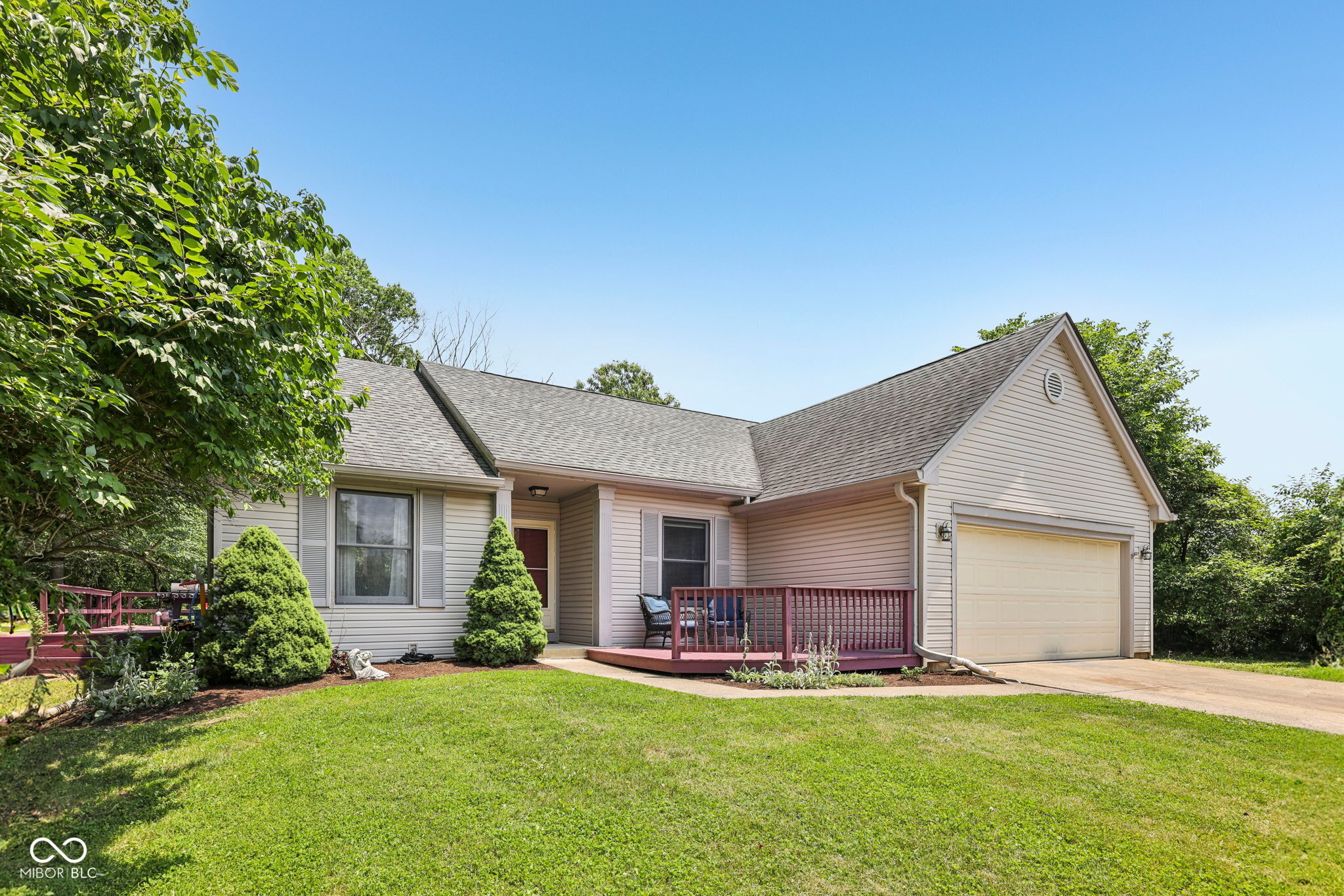 7831 Bayridge Drive Indianapolis, IN 46236 - Photo 3 of 34