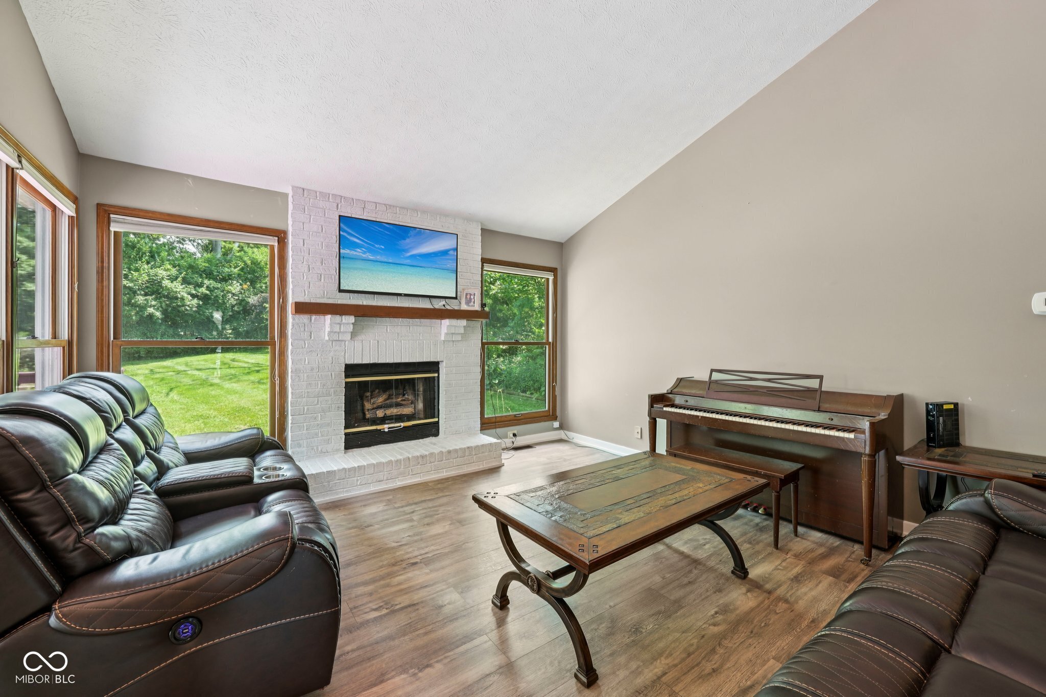 7831 Bayridge Drive Indianapolis, IN 46236 - Photo 5 of 34