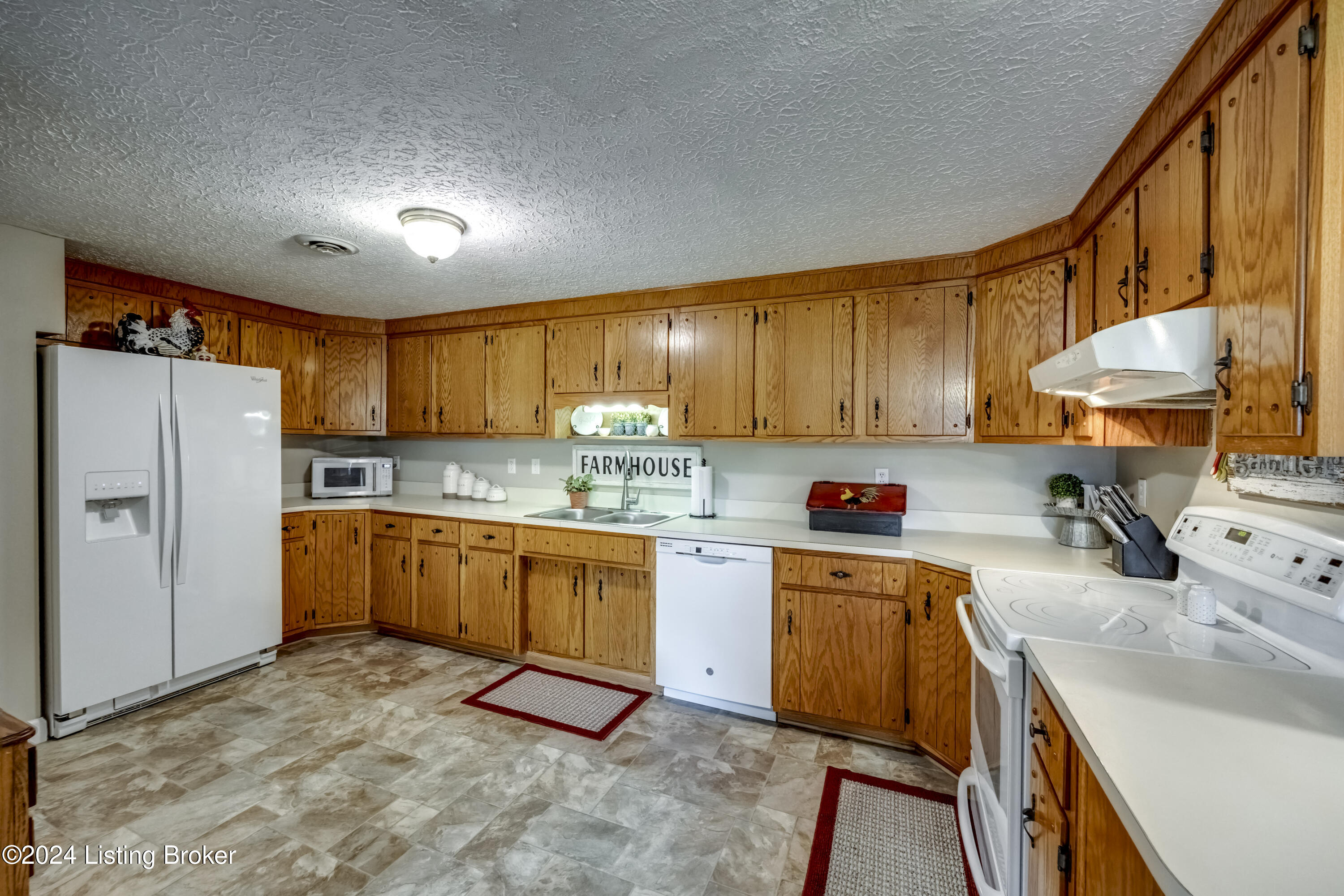 128 Marilyn Road Lebanon Junction, KY 40150 - Photo 25 of 48 2Y0A6578-A