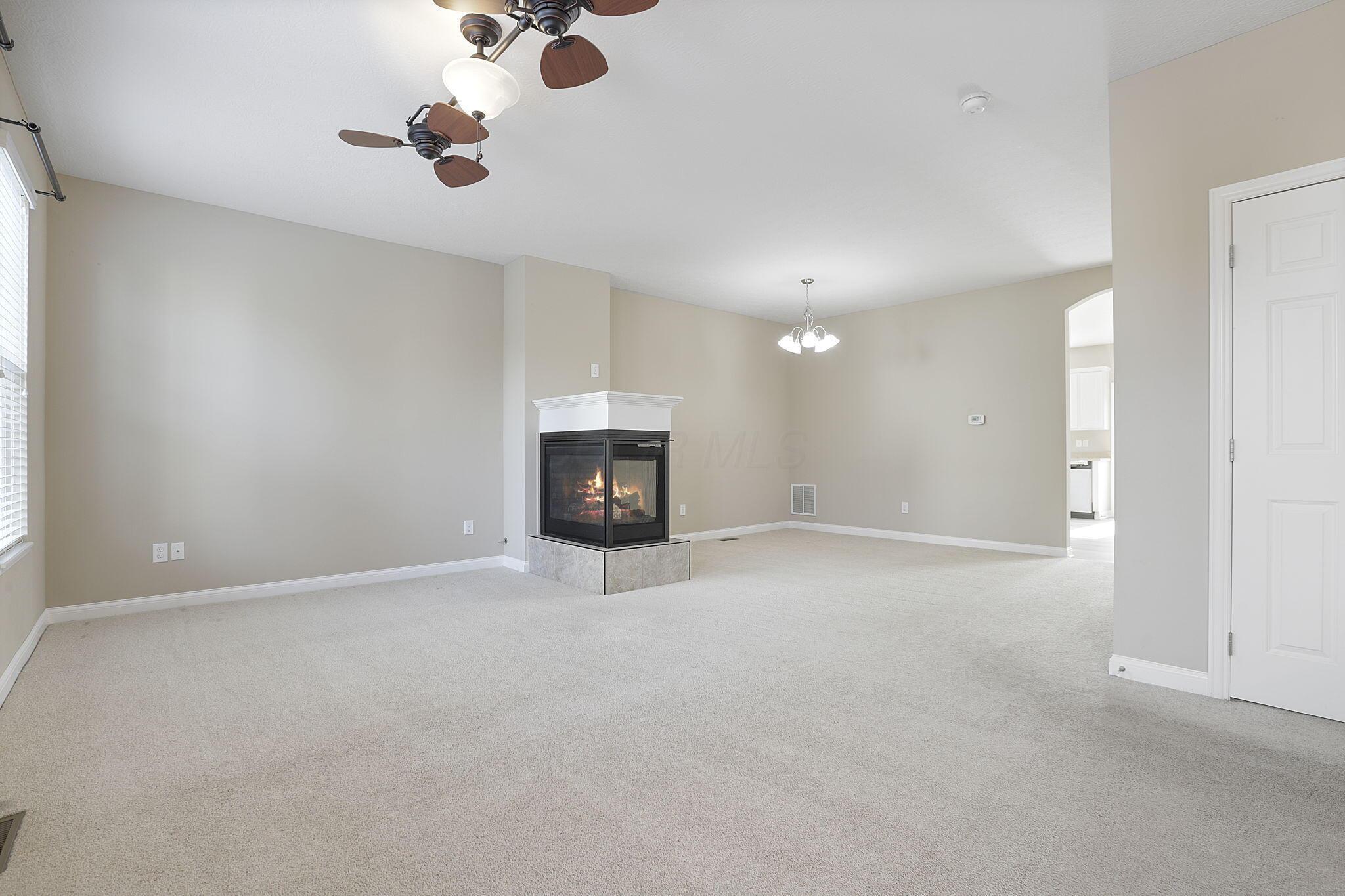 6313 Chetti Drive Columbus, OH 43213 - Photo 6 of 88 Great Room