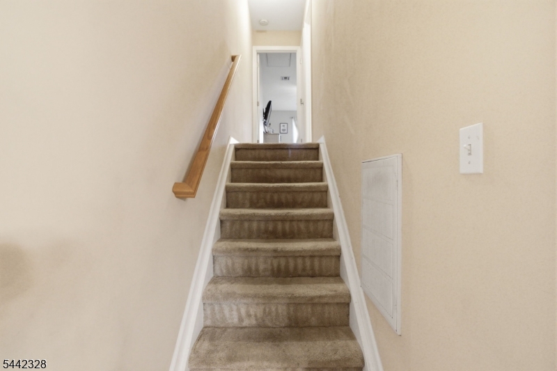 9 Sam Bonnell Drive, Unit 9 Clinton, NJ 08809 - Photo 17 of 30