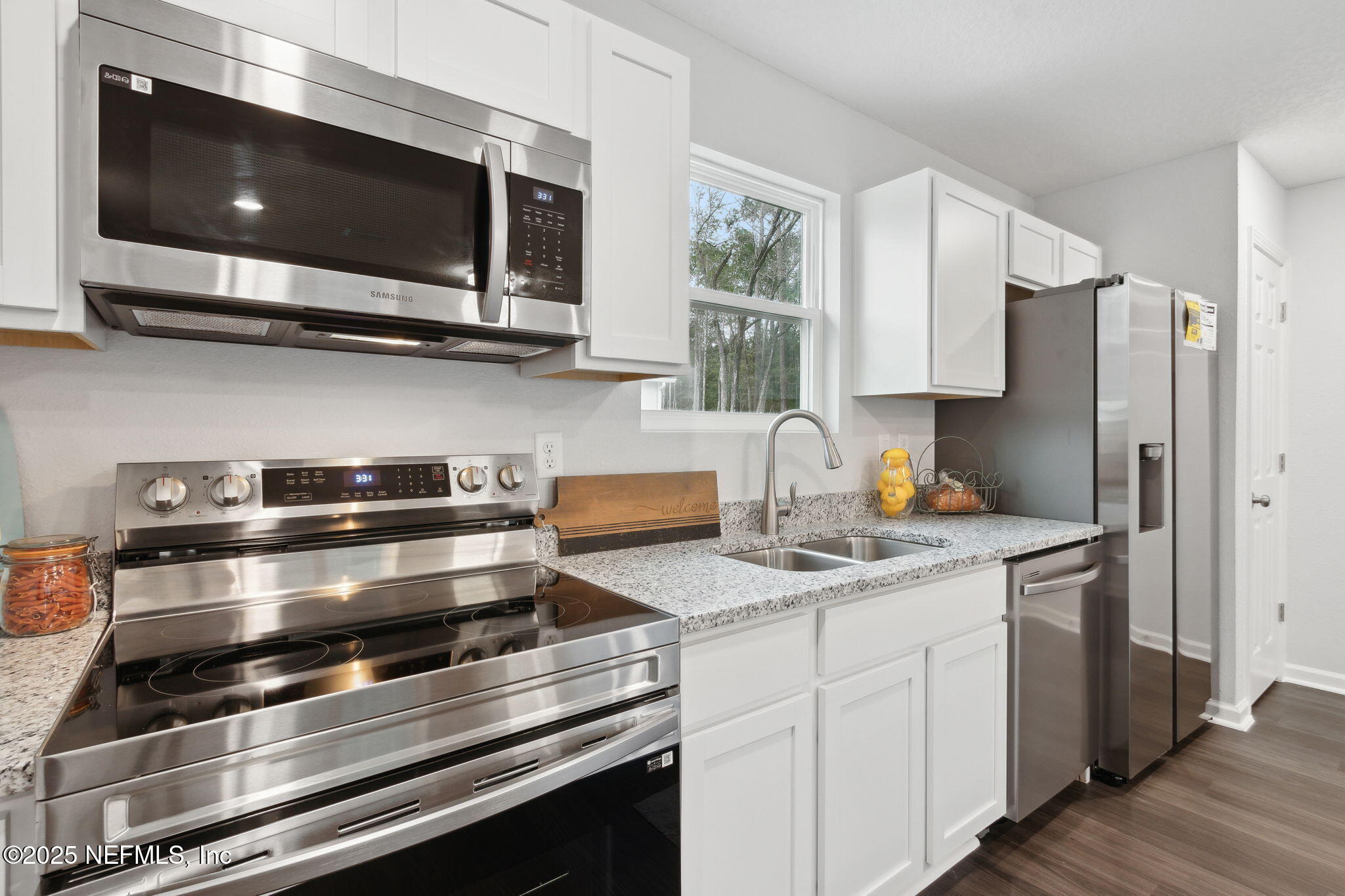 5569 Ken Road Jacksonville, FL 32244 - Photo 10 of 34 Stainless Steel Appliances