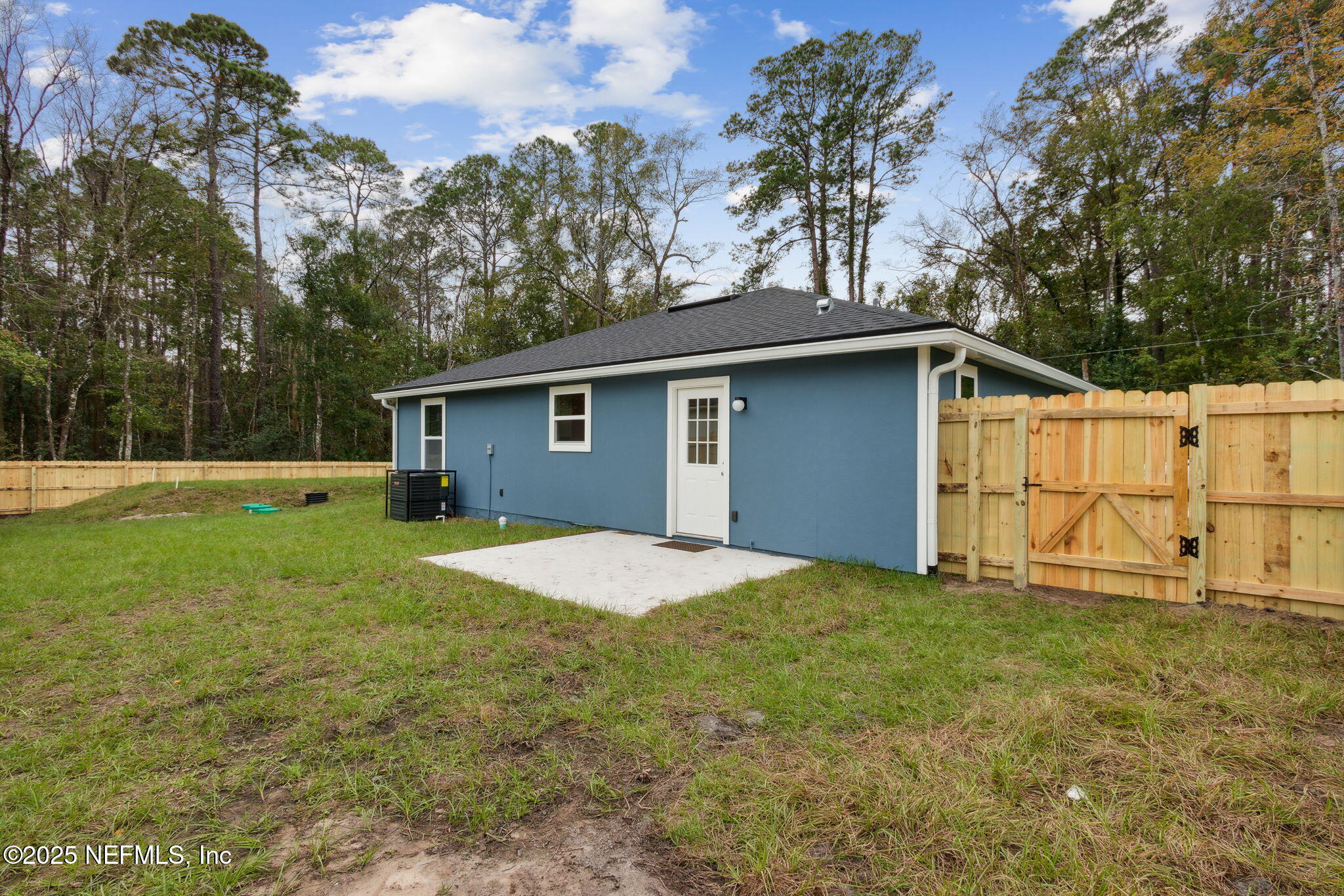 5569 Ken Road Jacksonville, FL 32244 - Photo 25 of 34 Backyard