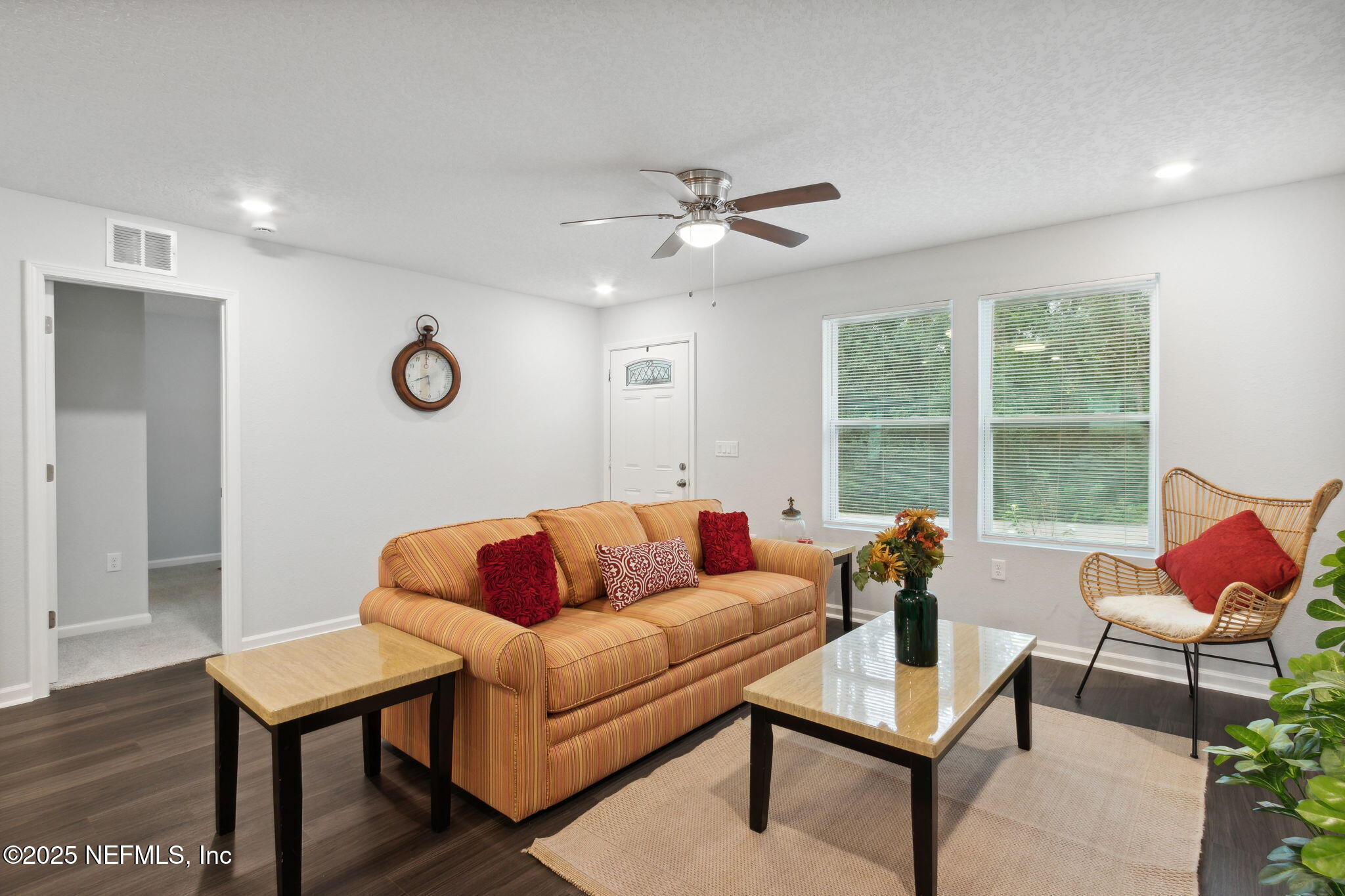 5569 Ken Road Jacksonville, FL 32244 - Photo 7 of 34 Living Area