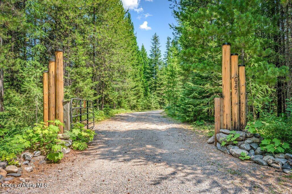 627 Gray Wolf Road Moyie Springs, ID 83845 - Photo 2 of 39 Gate entry