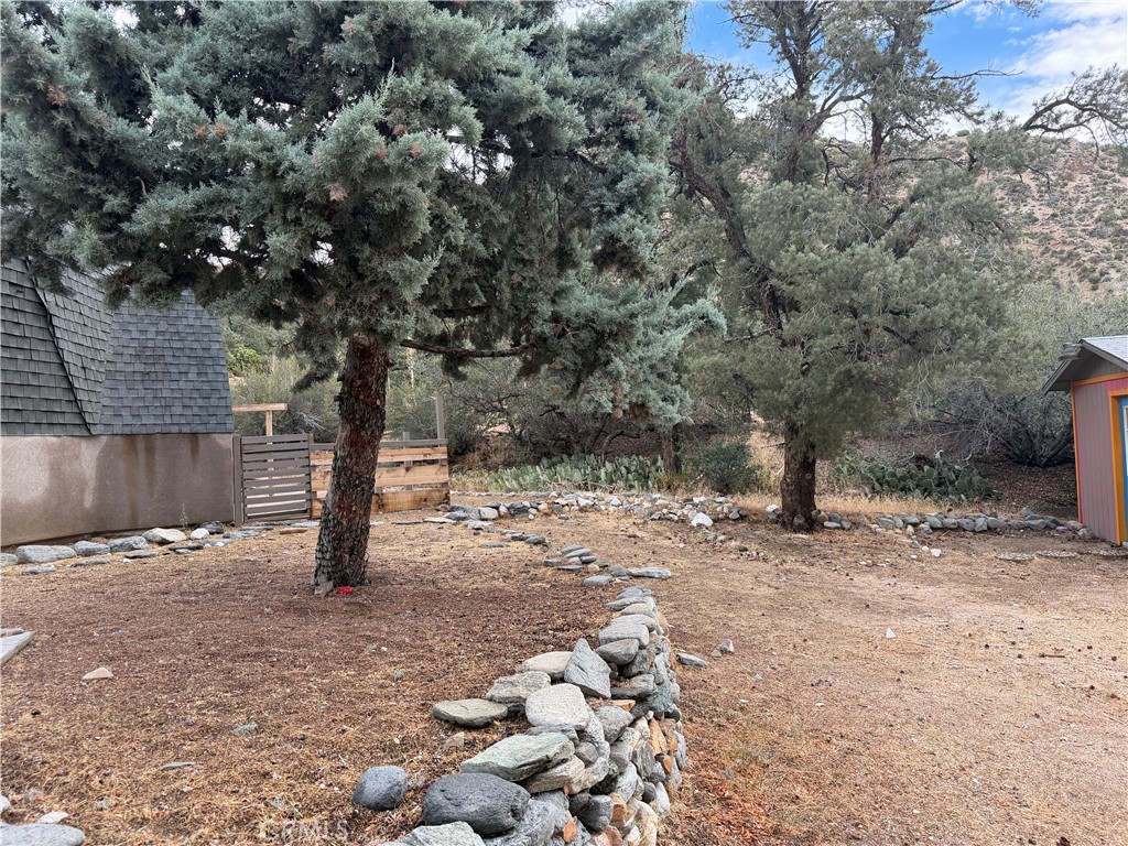 1486 Desert Front Road Pinon Hills, CA 92372 - Photo 4 of 20 Gallery Image 4