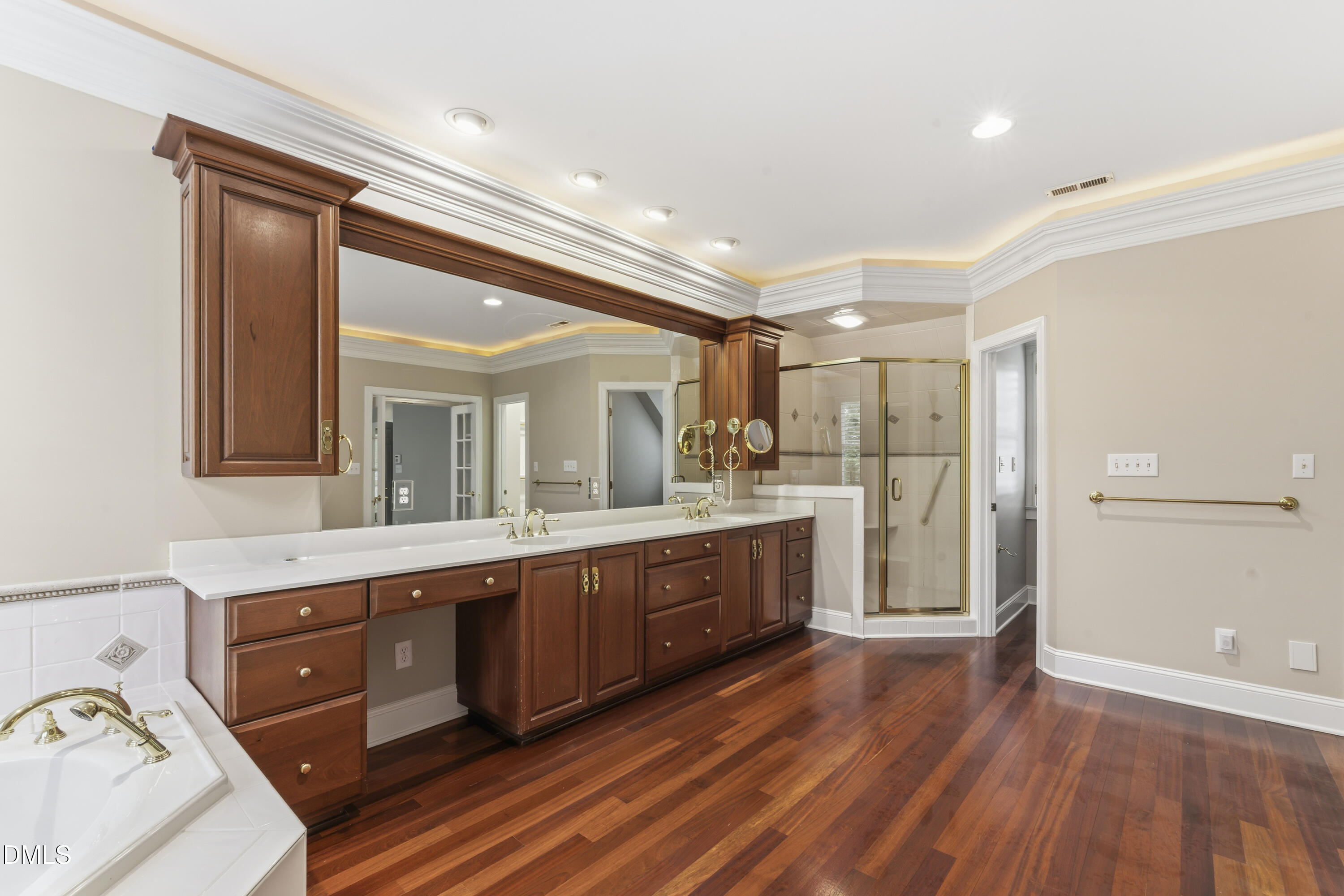 303 Pond Bluff Way Cary, NC 27513 - Photo 46 of 106 photos_high_resolution_DSC07392