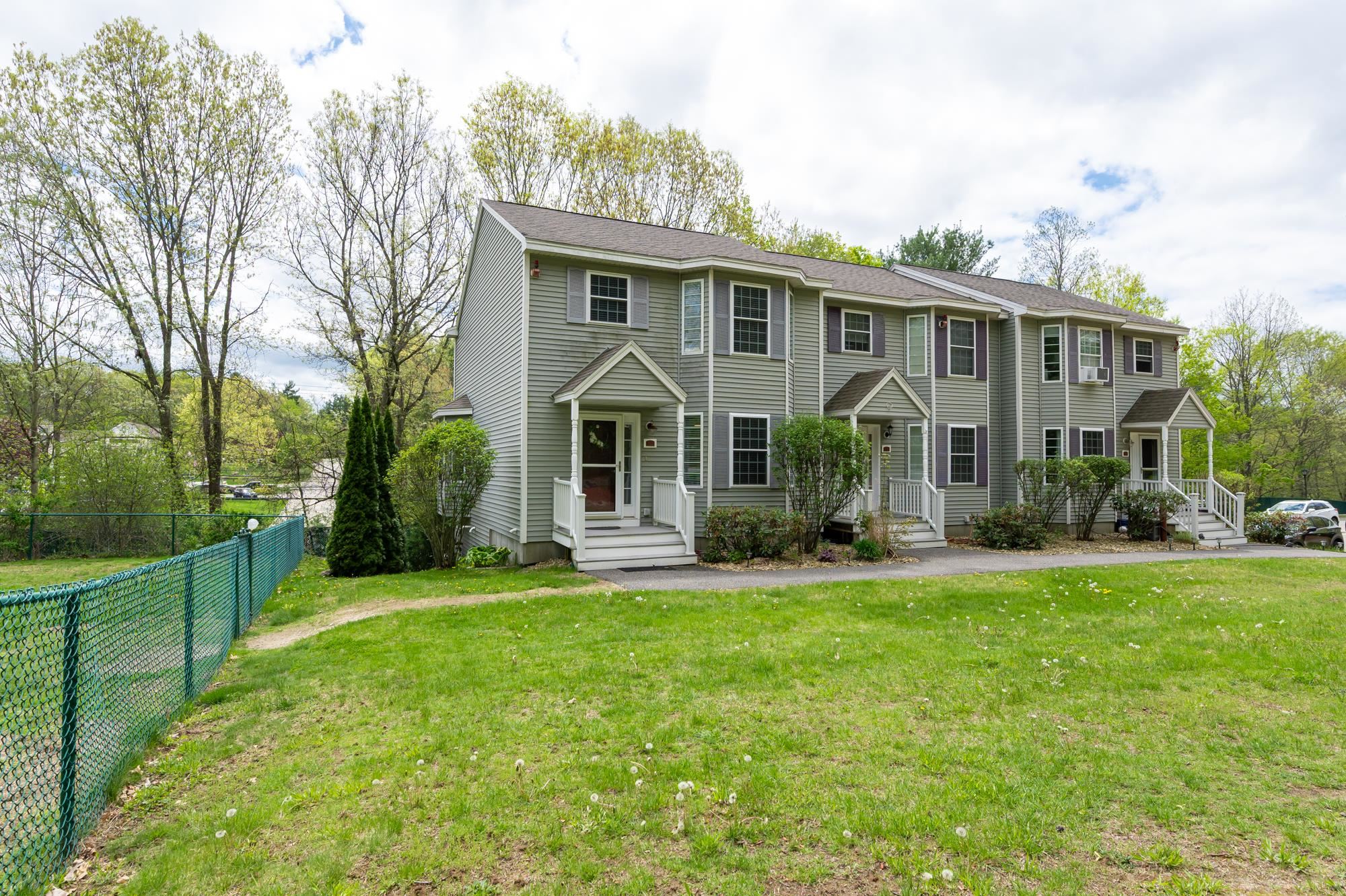 55 A Windham Road Hudson, NH 03051 - Photo 4 of 41