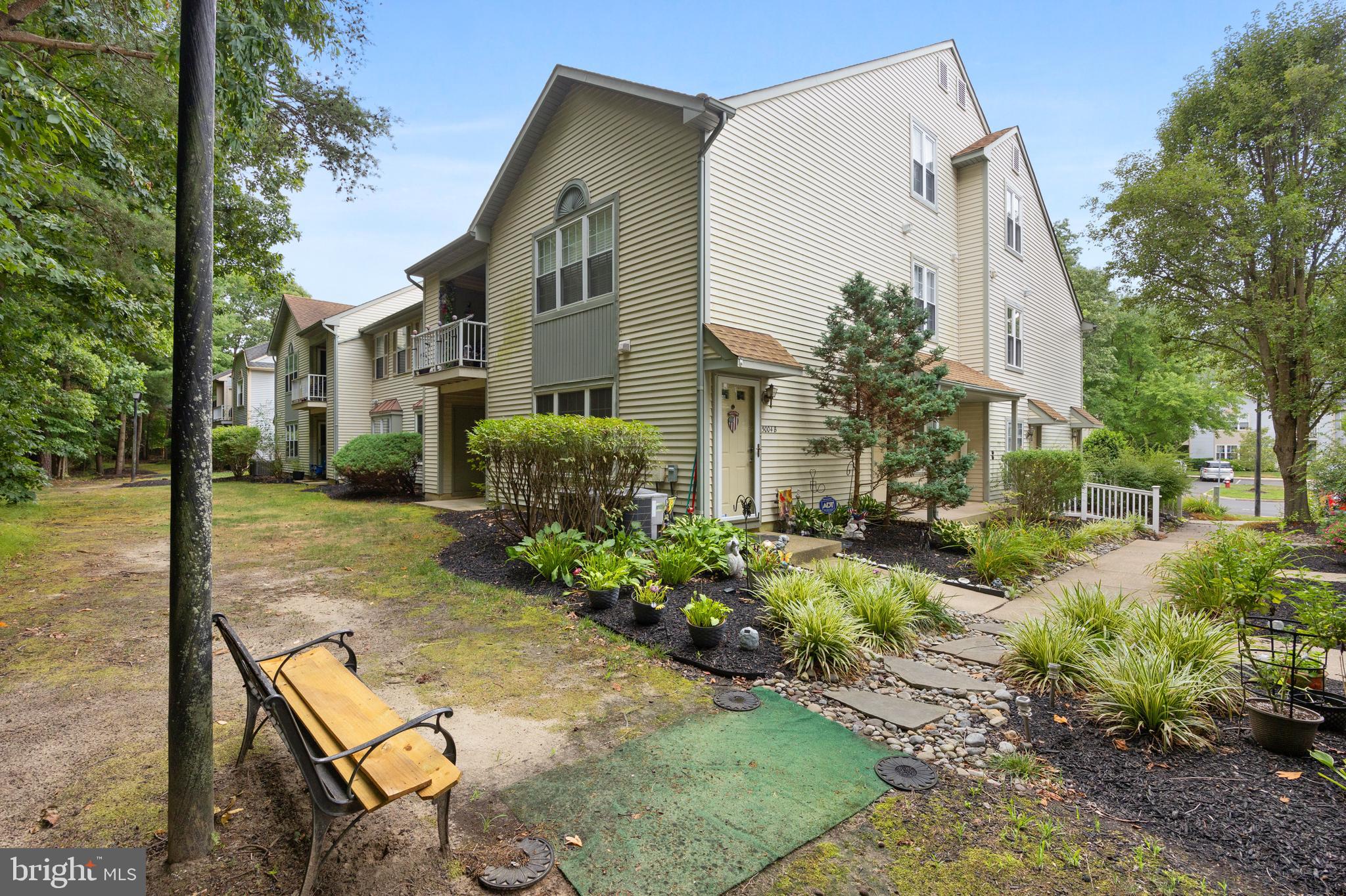 5003 A Albridge Way Mount Laurel, NJ 08054 - Photo 24 of 28 a view of a house with backyard and sitting area