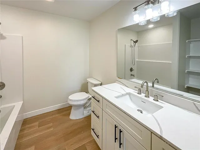 $307,500 | 706 Ivy Lane, Sedalia, MO 65301