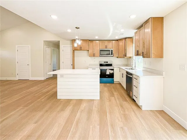 $307,500 | 706 Ivy Lane, Sedalia, MO 65301