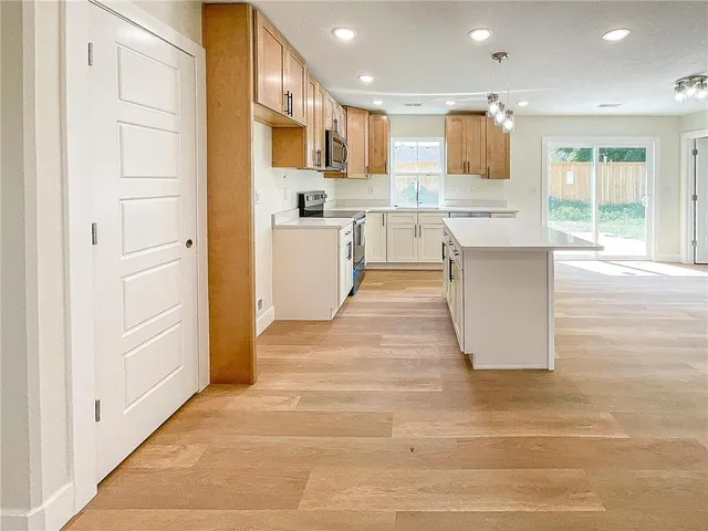 $307,500 | 706 Ivy Lane, Sedalia, MO 65301