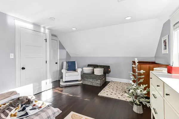 $5,000 | 58 Metropolitan Avenue, Unit 2, Boston, MA 02131