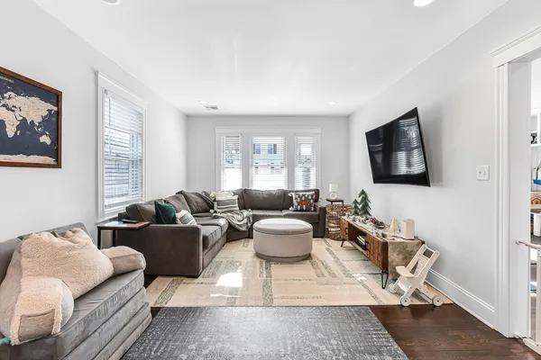 $5,000 | 58 Metropolitan Avenue, Unit 2, Boston, MA 02131