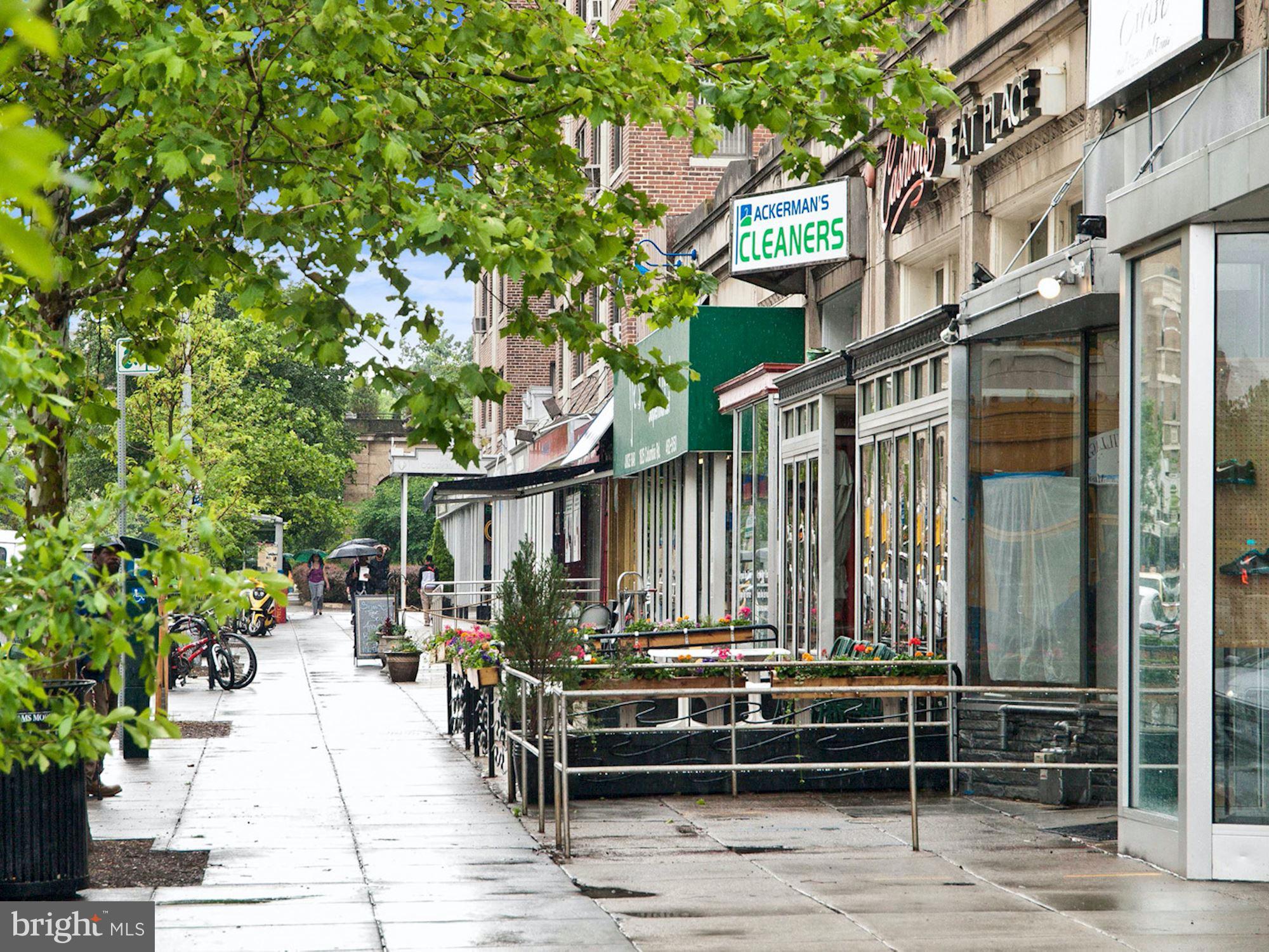 1700 Kalorama Road Northwest, Unit 207 Washington, DC 20009 - Photo 32 of 34 a view of a chairs and table in the patio