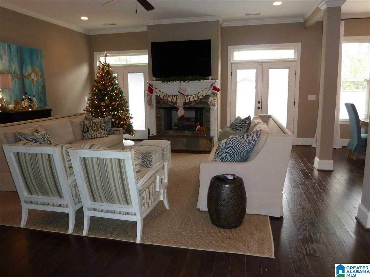 822 Byron Way Birmingham, AL 35226 - Photo 3 of 39