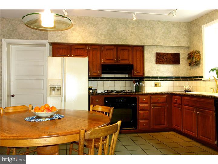 147 Pelham Road Philadelphia, PA 19119 - Photo 11 of 25 Gallery Image 11