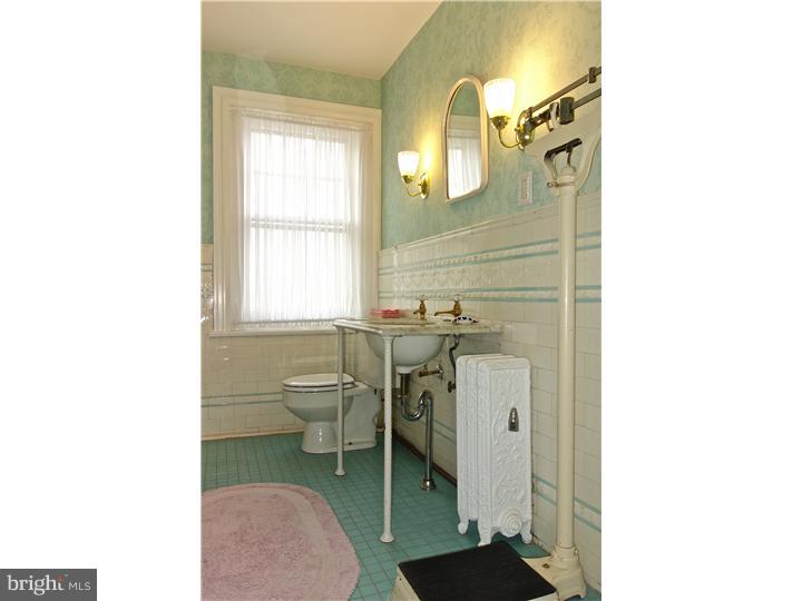 147 Pelham Road Philadelphia, PA 19119 - Photo 18 of 25 Gallery Image 18