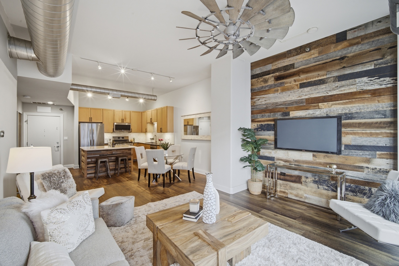 901 West Madison Street, Unit 919 Chicago, IL 60607 - Photo 8 of 23 Gallery Image 8