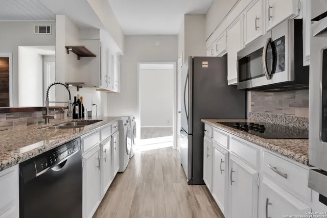 $1,885 | 3678 Hidden Drive, Unit 601, San Antonio, TX 78217