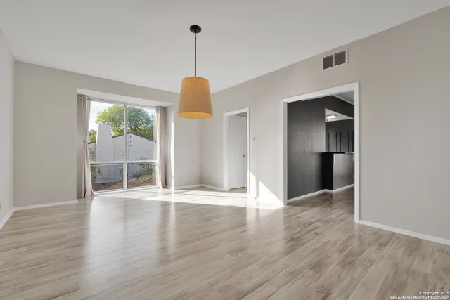 $1,885 | 3678 Hidden Drive, Unit 601, San Antonio, TX 78217