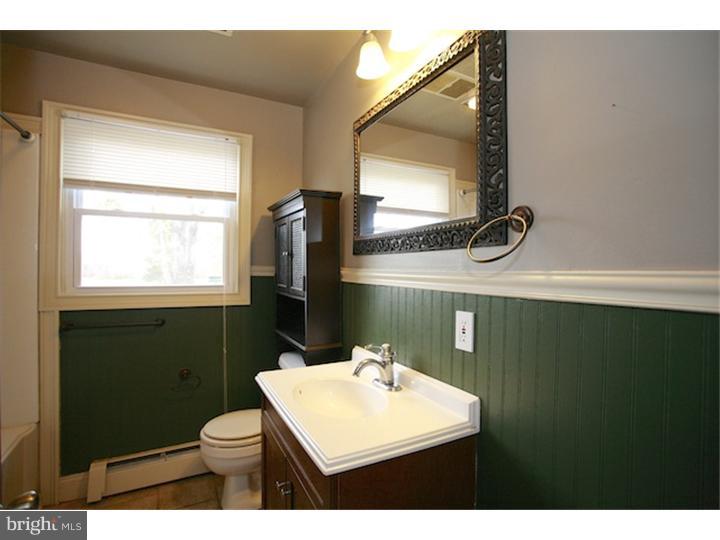 2102 Store Road Harleysville, PA 19438 - Photo 10 of 14 Bathroom