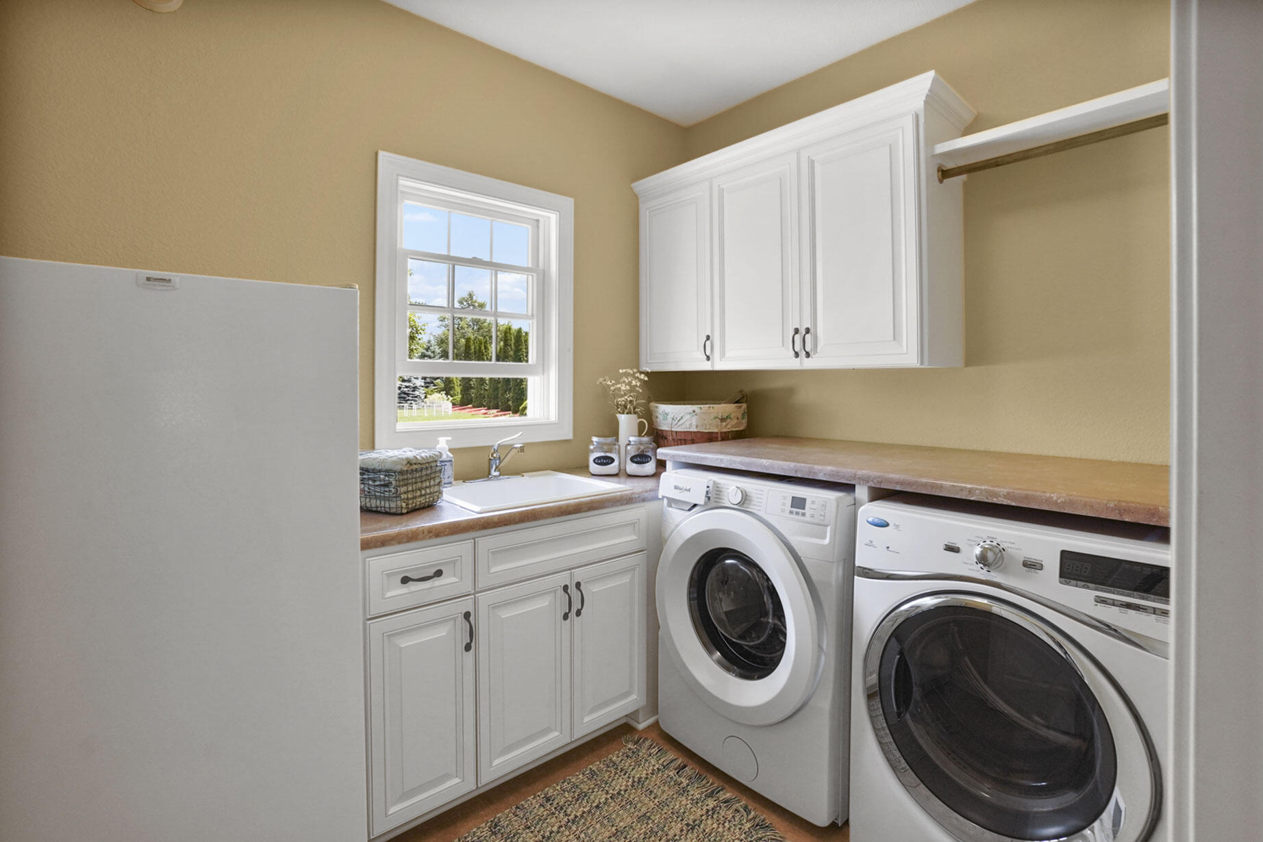 N75W24615 Overland Road Sussex, WI 53089 - Photo 22 of 44 Laundry