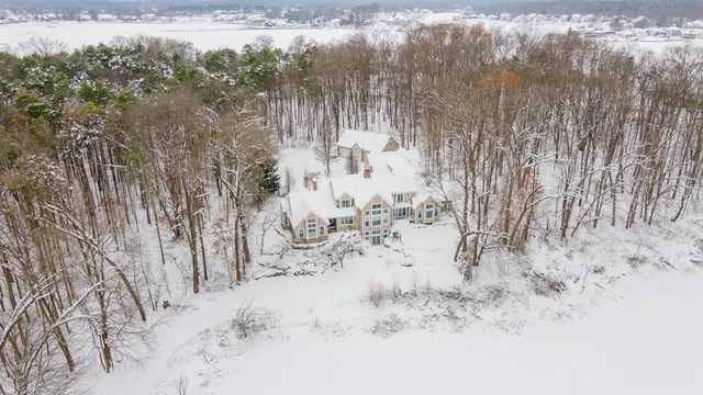 $1,700,000 | 8248 West P Avenue, Kalamazoo, MI 49009