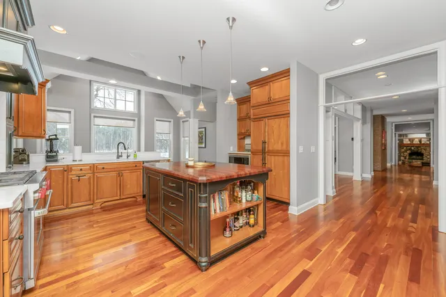 $1,700,000 | 8248 West P Avenue, Kalamazoo, MI 49009