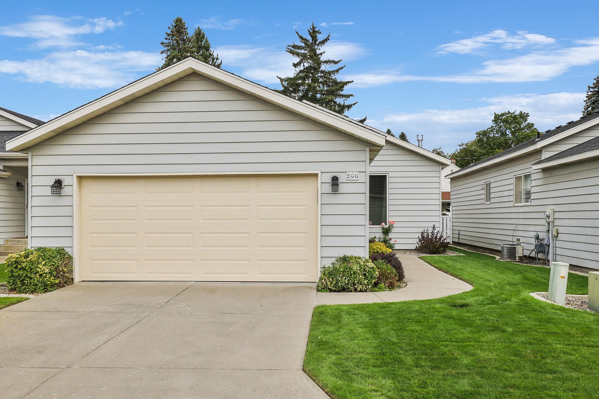 208 North Moffitt Road Spokane Valley, WA 99206 - Photo 1 of 20 Gallery Image 1