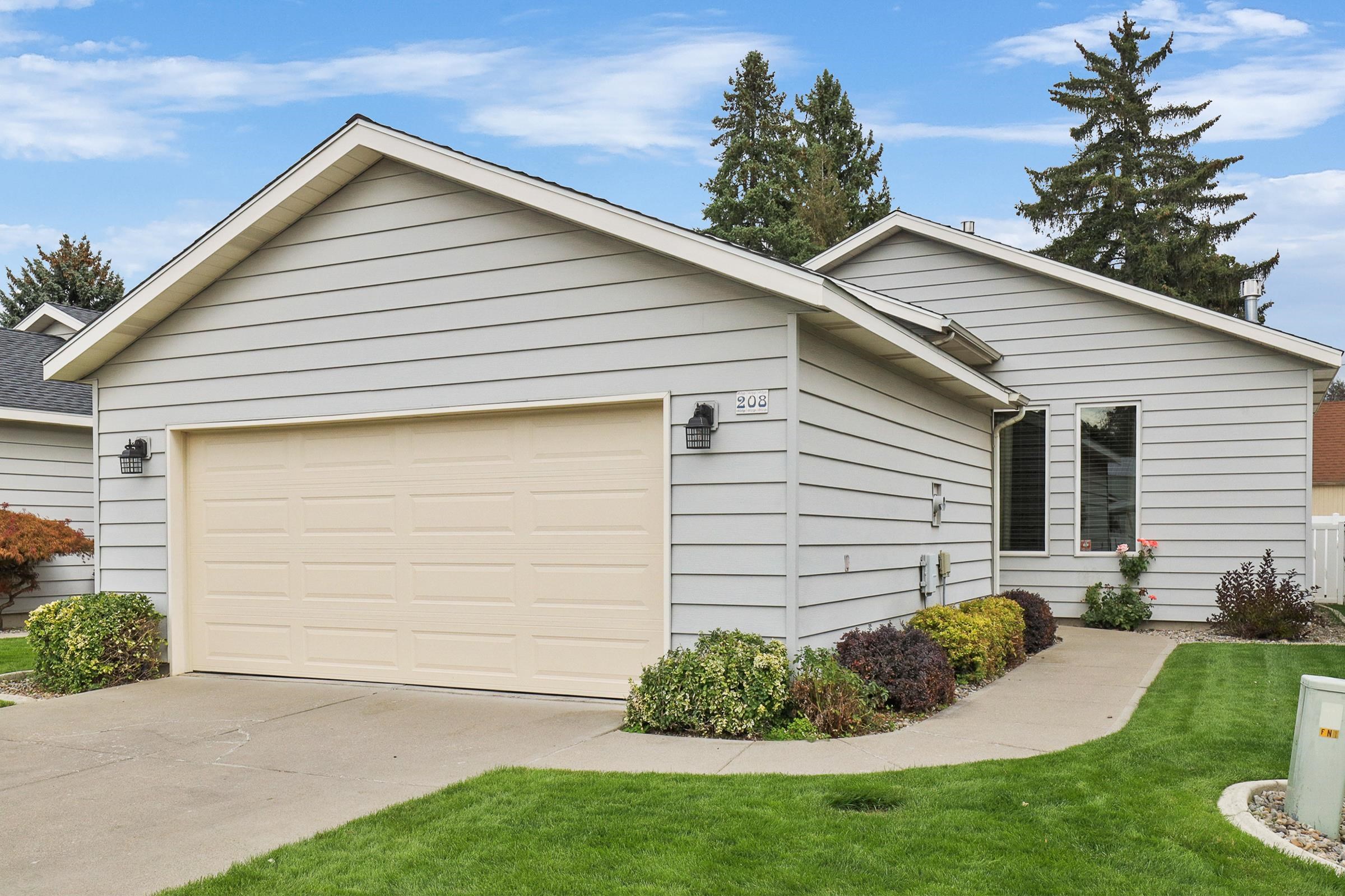 208 North Moffitt Road Spokane Valley, WA 99206 - Photo 2 of 20 Gallery Image 2
