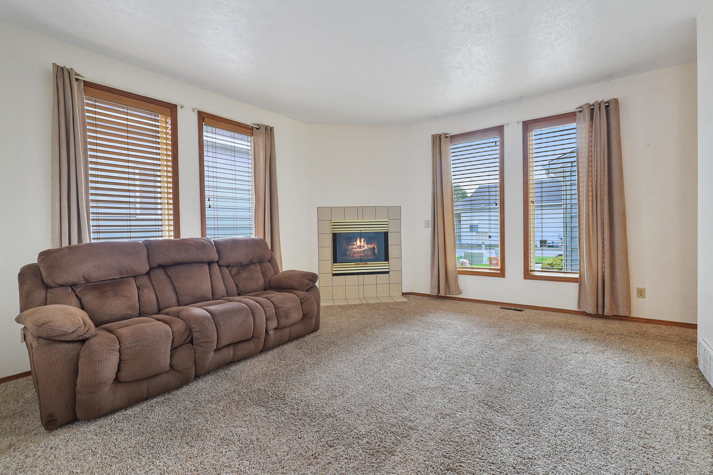 208 North Moffitt Road Spokane Valley, WA 99206 - Photo 5 of 20 Gallery Image 5