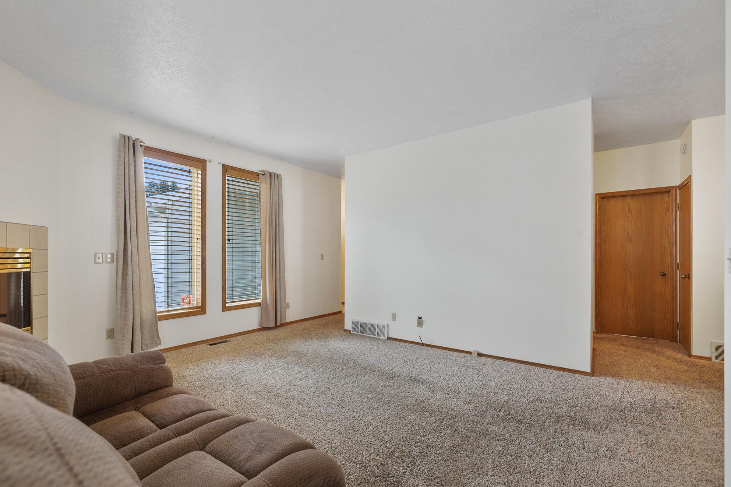 208 North Moffitt Road Spokane Valley, WA 99206 - Photo 6 of 20 Gallery Image 6