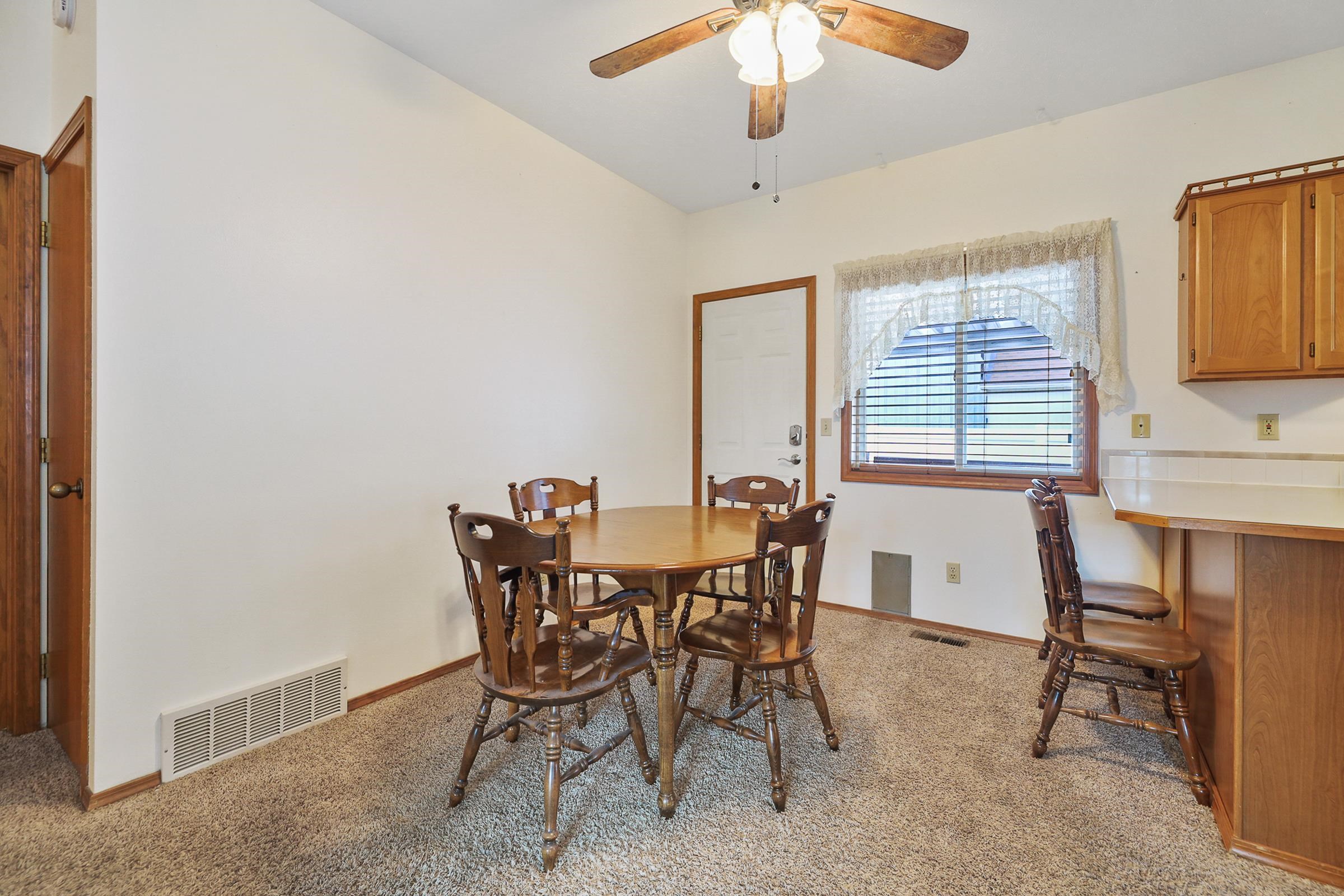 208 North Moffitt Road Spokane Valley, WA 99206 - Photo 7 of 20 Gallery Image 7
