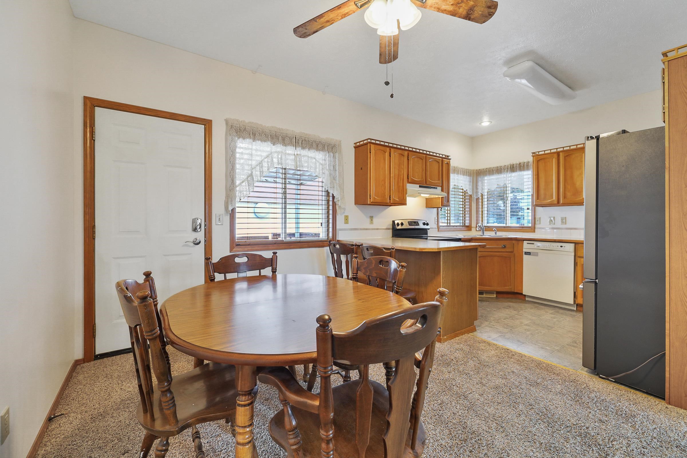 208 North Moffitt Road Spokane Valley, WA 99206 - Photo 8 of 20 Gallery Image 8