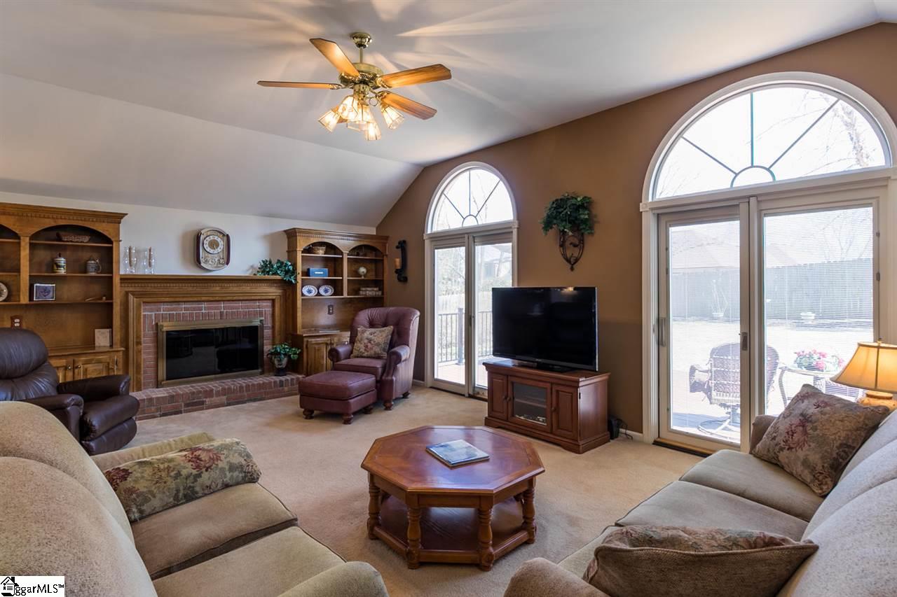113 River Oaks Road Greer, SC 29650 - Photo 14 of 36 Gallery Image 14