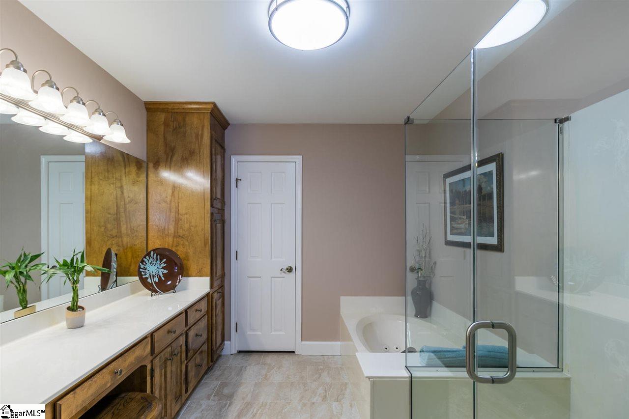 113 River Oaks Road Greer, SC 29650 - Photo 16 of 36 Gallery Image 16