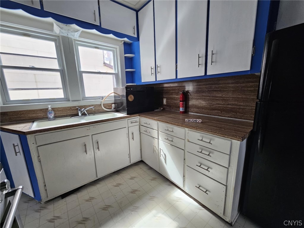 29 Butternut Street Lyons, NY 14489 - Photo 7 of 37 Kitchen counter/cabinets
