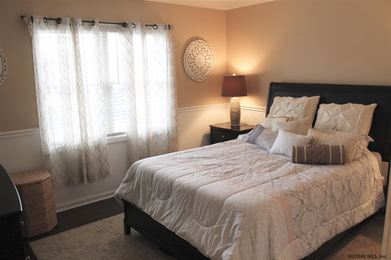 346 Consaul Road Colonie, NY 12205 - Photo 13 of 28 Photo 13