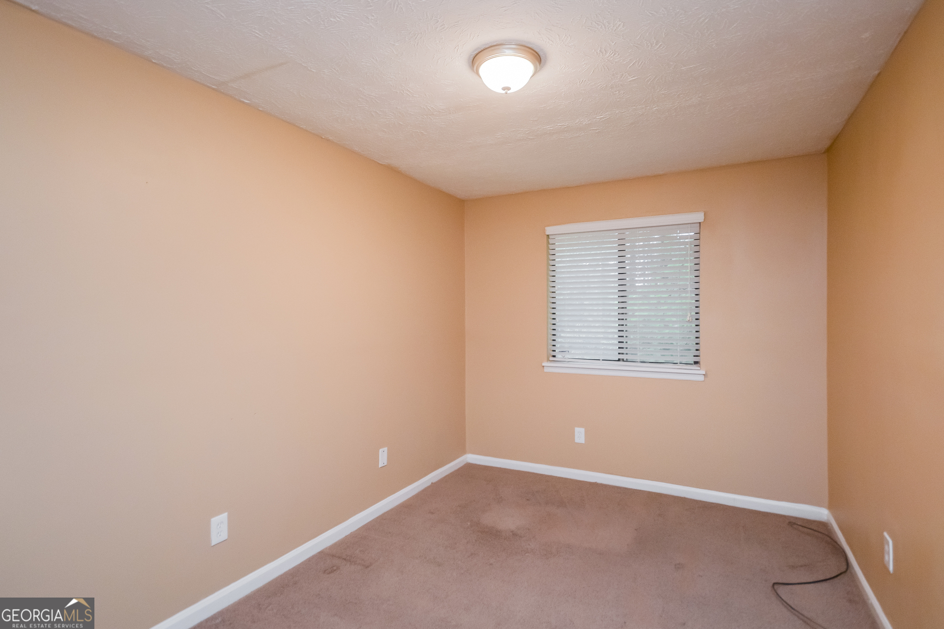 1912 Singer Way Lithonia, GA 30058 - Photo 13 of 16