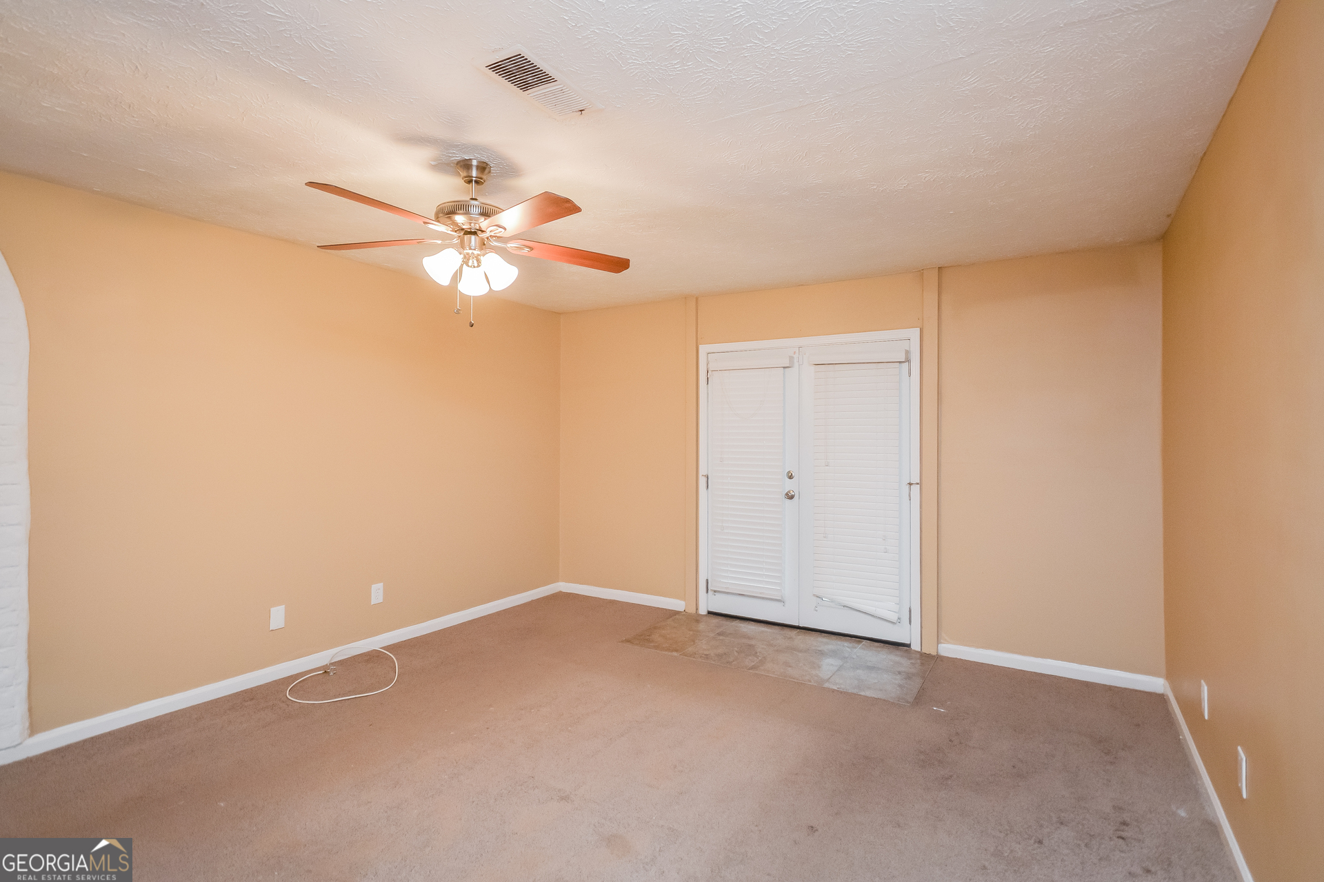 1912 Singer Way Lithonia, GA 30058 - Photo 6 of 16