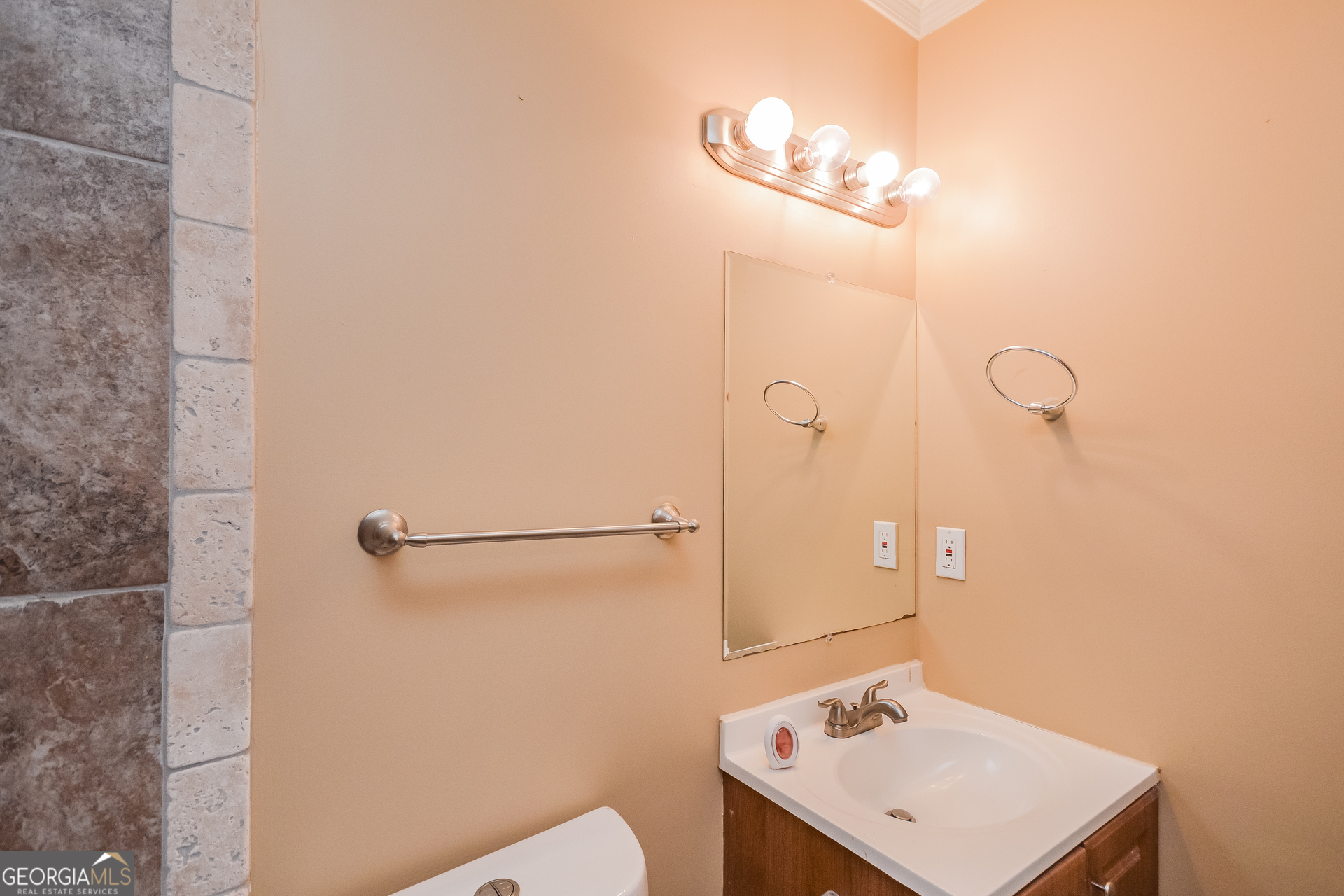 1912 Singer Way Lithonia, GA 30058 - Photo 10 of 16