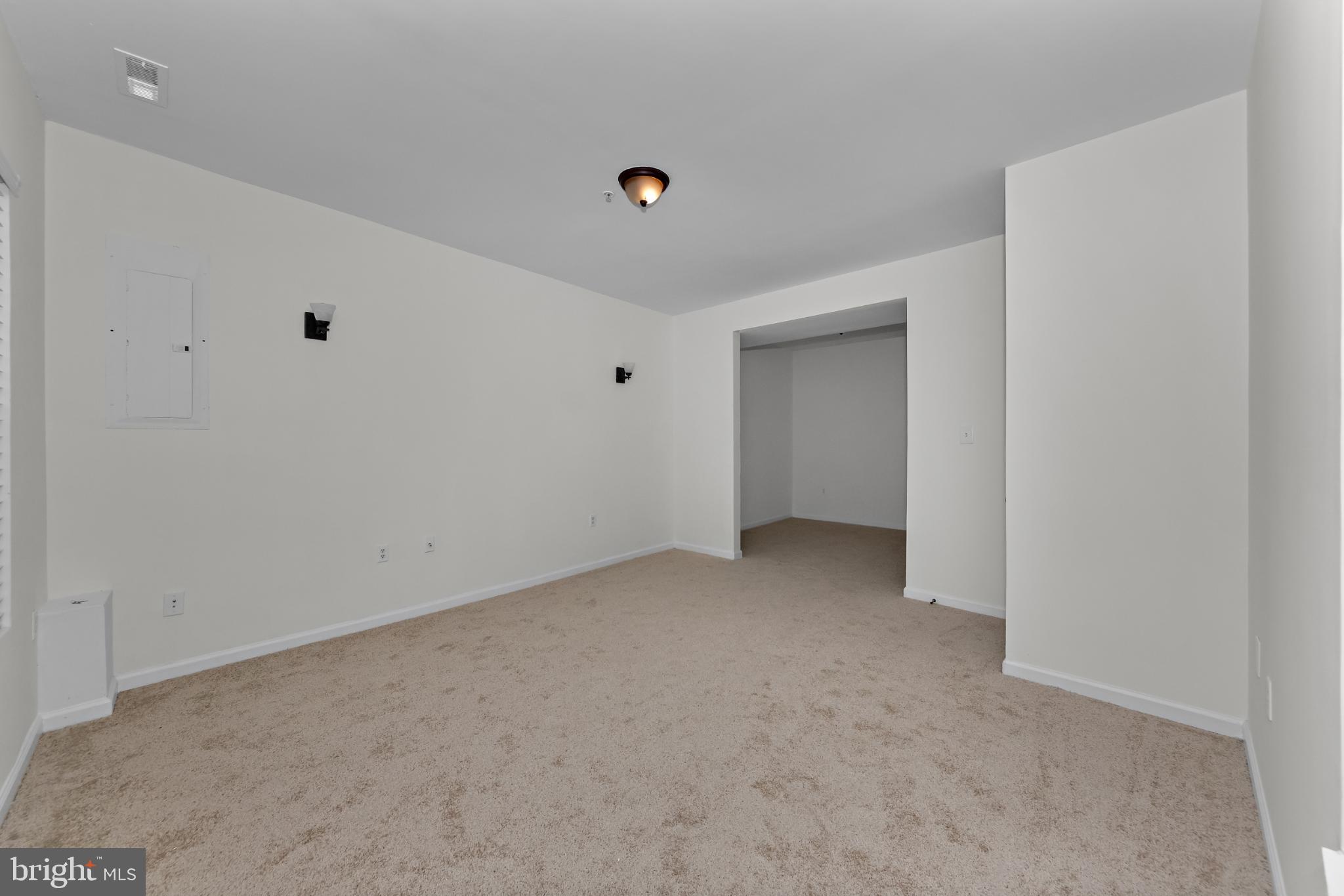 2409 Bryan Place Southeast Washington, DC 20020 - Photo 7 of 43 Spacious, versatile room ready for your vision.