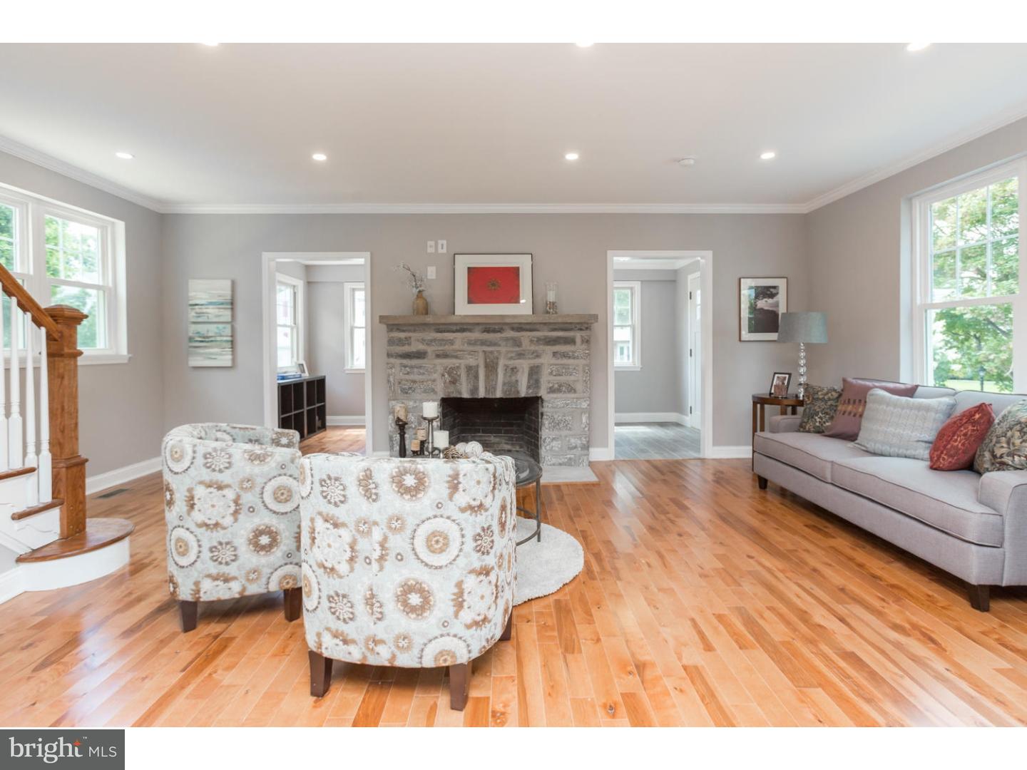 336 Lenox Road Havertown, PA 19083 - Photo 8 of 25 Living Room